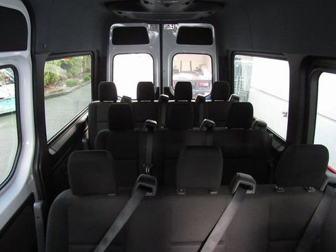 Used 2024 Mercedes-Benz Sprinter 2500 image 22