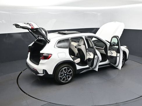 New 2026 BMW X1 xDrive28i w/ Technology Package AWD/4WD image 49