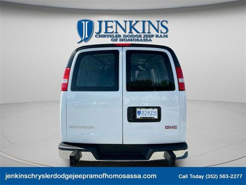 Used 2024 GMC Savana 2500 w/ Driver Convenience Package image 4