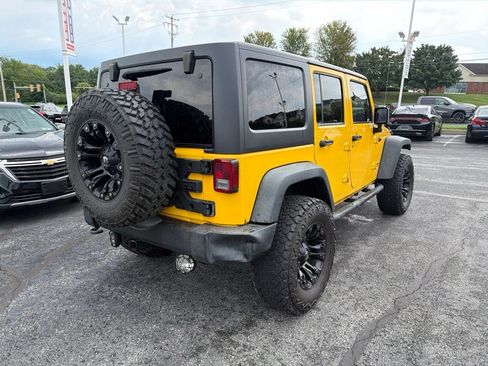 Used 2015 Jeep Wrangler Unlimited Rubicon w/ Dual Top Group AWD/4WD image 6