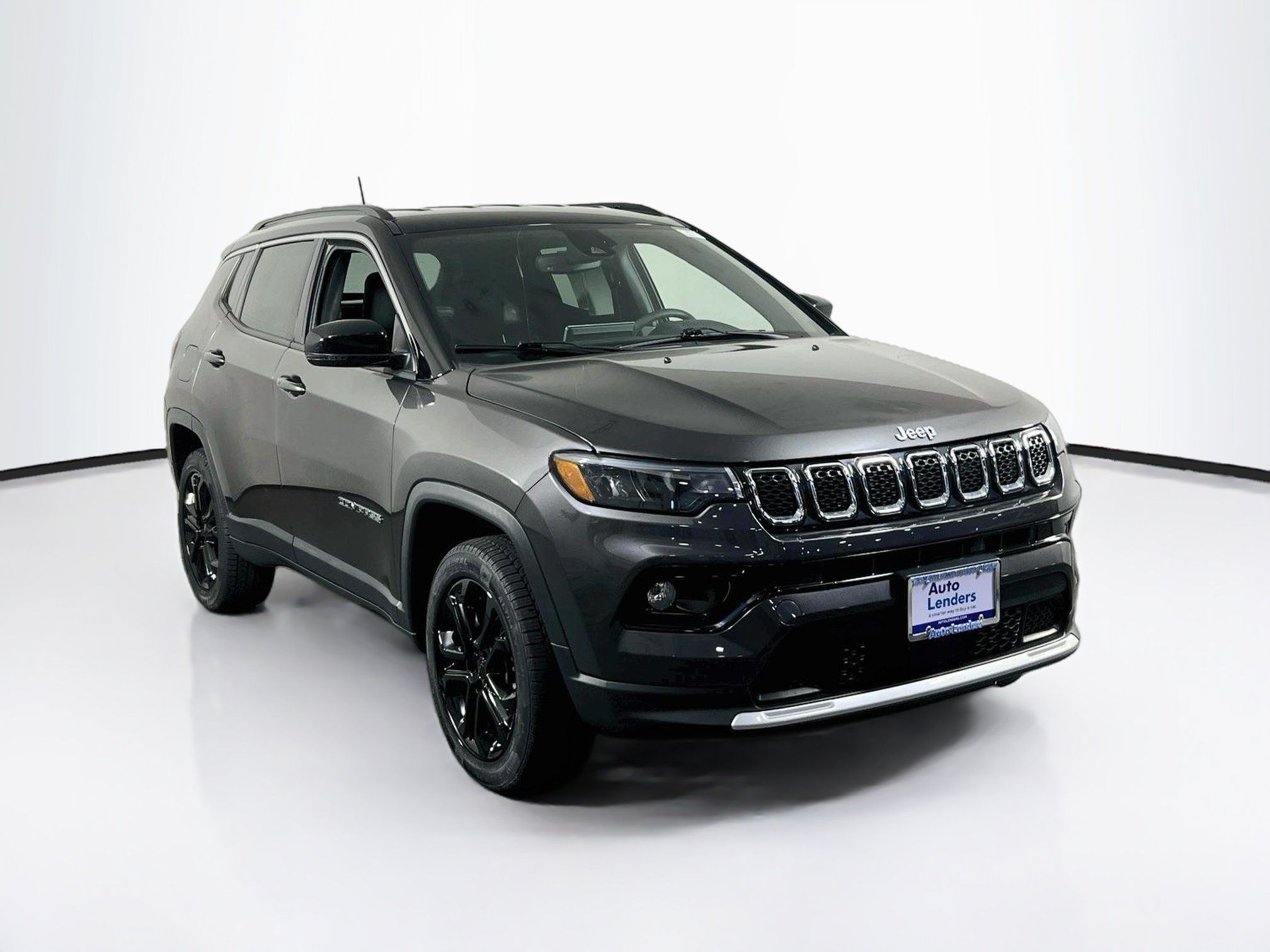 Used 2023 Jeep Compass Limited AWD/4WD image 3