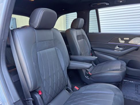 Used 2024 Mercedes-Benz GLS 63 AMG 4MATIC image 46