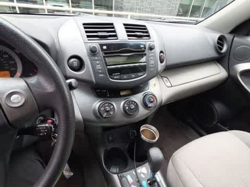 Used 2011 Toyota RAV4 4WD w/ Upgrade Value Pkg image 15
