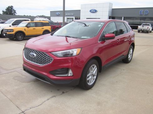 Used 2024 Ford Edge SEL w/ Convenience Package AWD/4WD image 3
