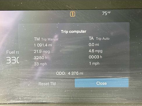 Used 2025 Volvo XC90 B5 Plus image 12