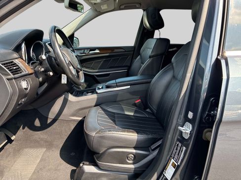 Used 2014 Mercedes-Benz GL 450 4MATIC image 25