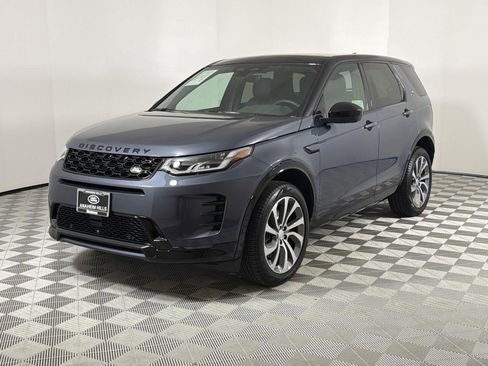 Certified 2025 Land Rover Discovery Sport Dynamic SE image 1