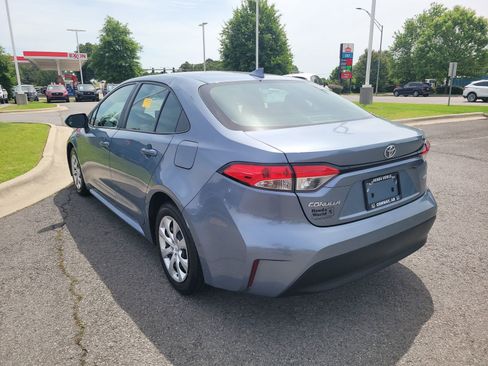 Used 2023 Toyota Corolla LE FWD image 5