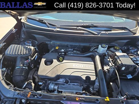 Certified 2022 Chevrolet Equinox LS w/ LS Convenience Package AWD/4WD image 30
