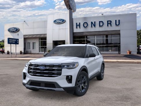 New 2026 Ford Explorer Active w/ Active Comfort Package AWD/4WD image 2