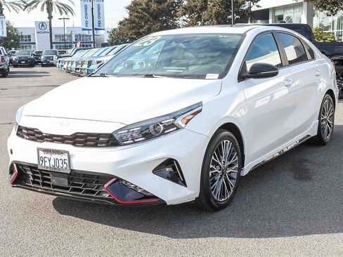 Used 2023 Kia Forte GT-Line w/ GT-Line Premium Package image 3