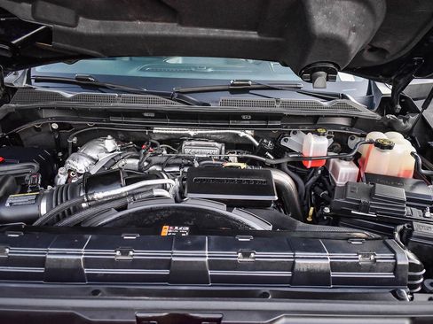 Used 2021 GMC Sierra 3500 Denali w/ Denali Ultimate Package image 24