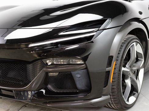 Used 2025 Ferrari Purosangue image 21