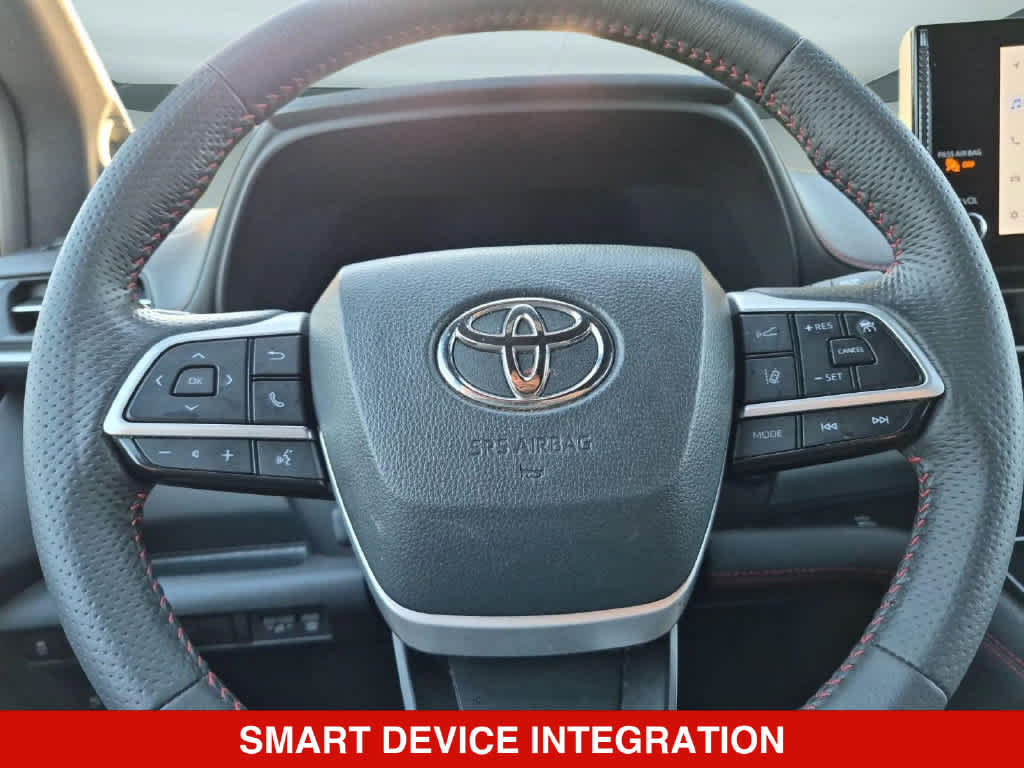 Used 2025 Toyota Sienna XSE w/ XSE Premium Package AWD/4WD image 23