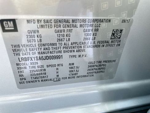 Used 2018 Buick Envision Essence image 25