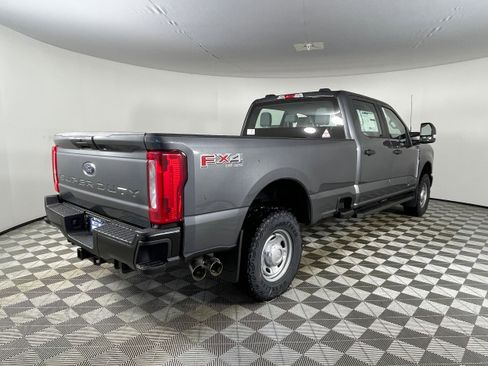 New 2026 Ford F250 XL w/ XL Off-Road Package image 6