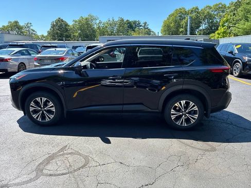 Certified 2021 Nissan Rogue SV w/ Premium Package AWD/4WD image 4