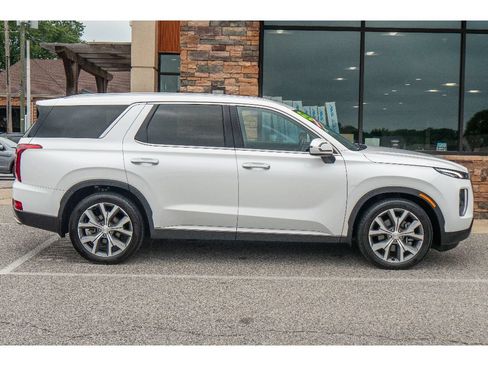Used 2022 Hyundai Palisade SEL w/ 8P Bench Seat Package AWD/4WD image 2