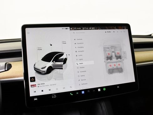 Used 2023 Tesla Model Y Long Range image 34