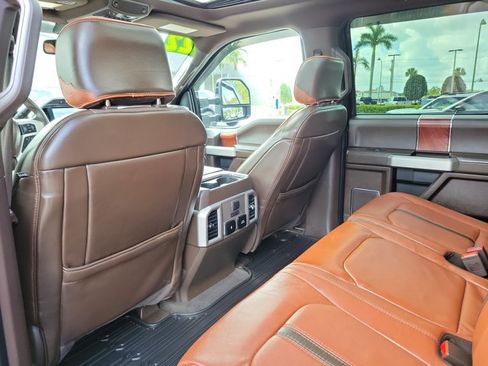 Certified 2022 Ford F350 King Ranch w/ Tremor Off-Road Package AWD/4WD image 10