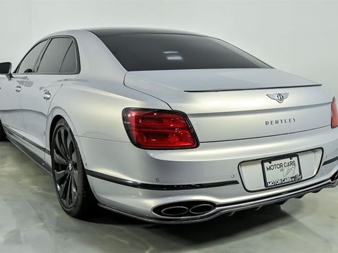 Used 2022 Bentley Flying Spur V8 AWD/4WD image 8
