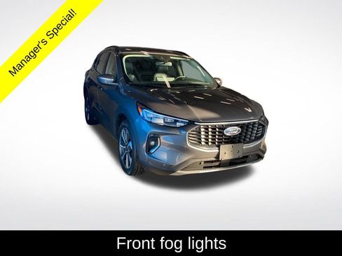 Used 2023 Ford Escape Platinum image 16