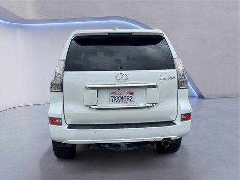 Used 2015 Lexus GX 460 w/ Premium Package AWD/4WD image 5