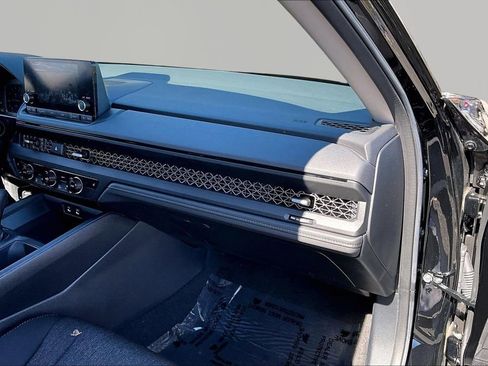 Used 2023 Honda Accord EX image 20