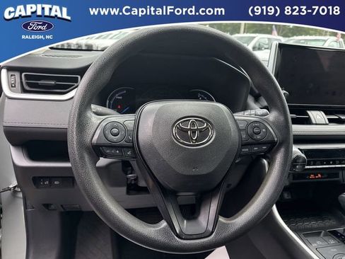 Used 2023 Toyota RAV4 XLE image 23