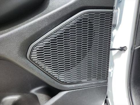 Certified 2025 Jeep Grand Cherokee Limited w/ Black Appearance Package image 19