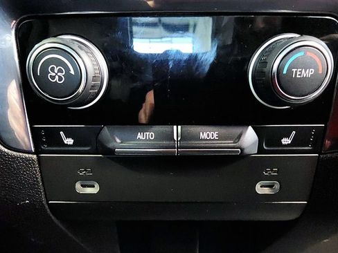 Used 2021 Chevrolet Tahoe Premier image 38