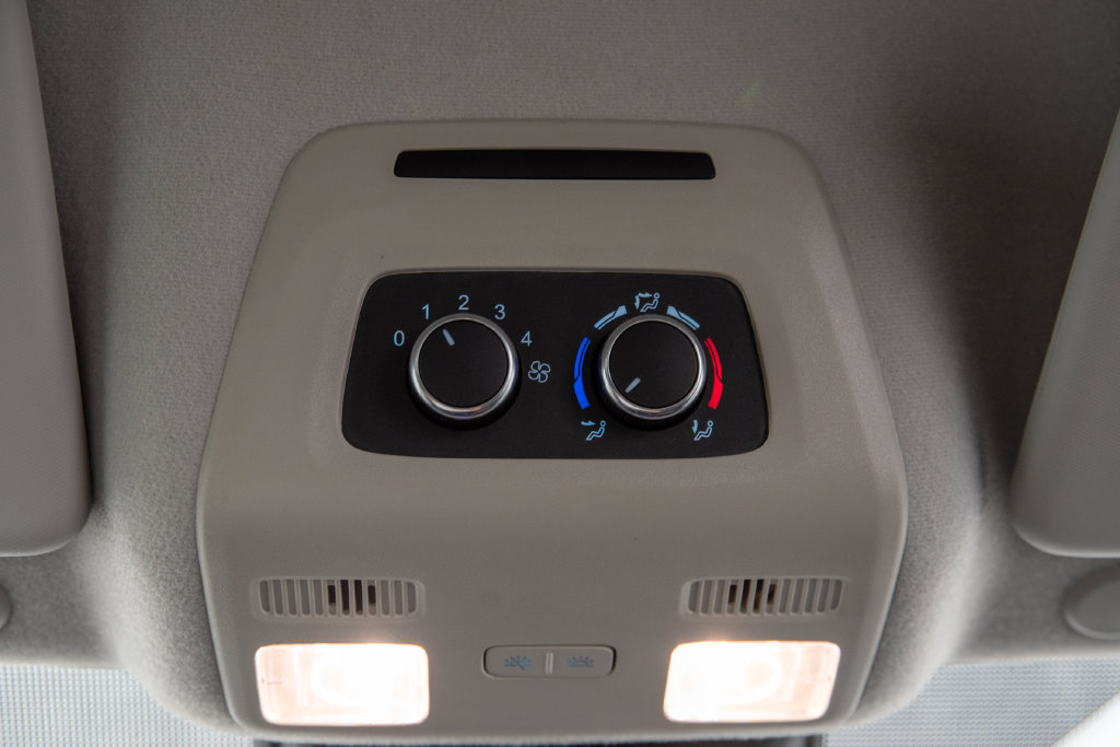 Used 2025 Ford Transit 350 XLT RWD image 21