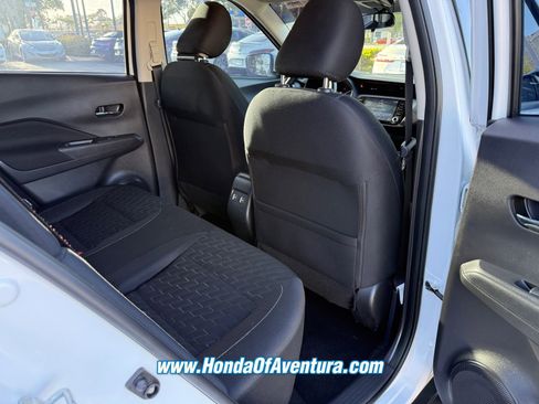 Used 2023 Nissan Kicks SV FWD image 10