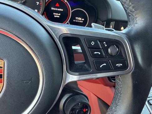 Used 2023 Porsche Cayenne image 37