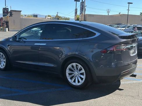 Used 2021 Tesla Model X Long Range AWD/4WD image 5