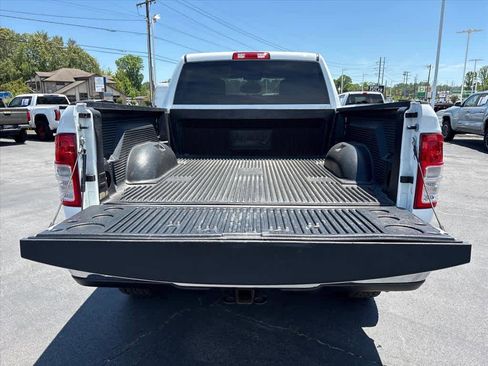 Used 2022 RAM 2500 Big Horn AWD/4WD image 30