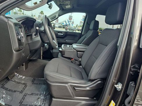 Used 2021 Chevrolet Silverado 1500 Custom RWD image 18