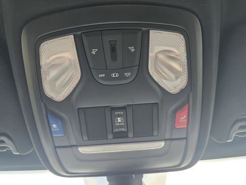 Used 2022 RAM 2500 Big Horn w/ Level C Equiment Group image 27