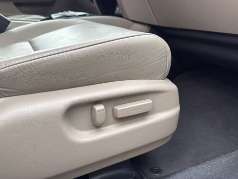 Used 2021 Honda Pilot Touring image 24