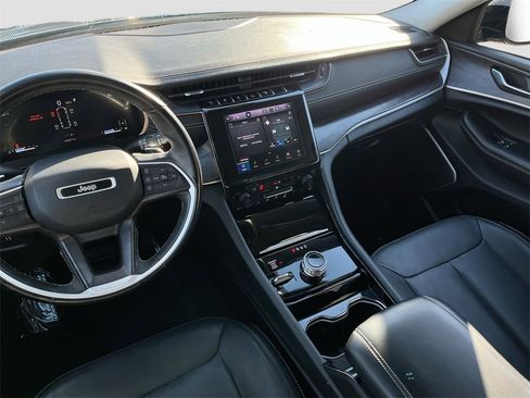 Used 2021 Jeep Grand Cherokee L Limited image 21