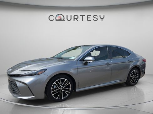 Certified 2025 Toyota Camry XLE w/ Premium Plus Package FWD image 1