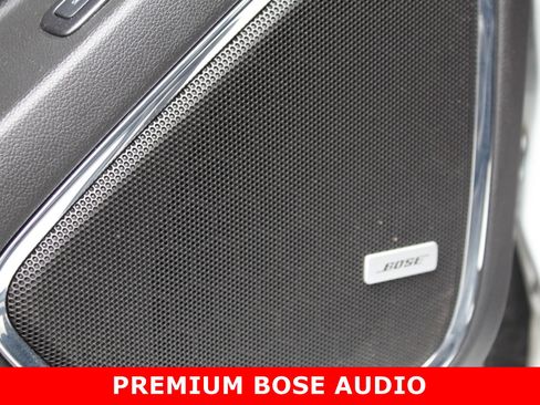 Used 2019 Chevrolet Suburban LT image 13