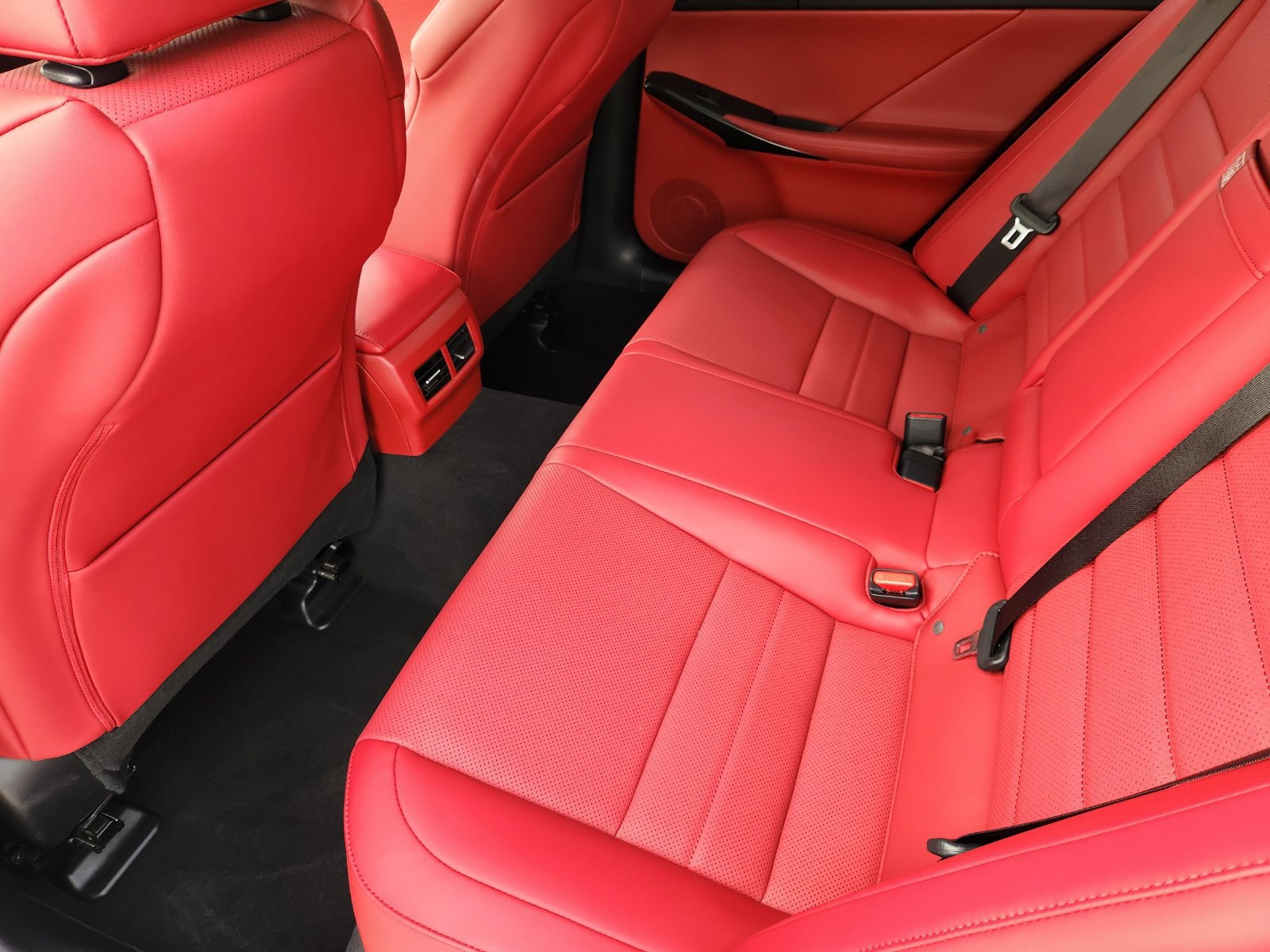 Used 2023 Lexus IS 350 F Sport RWD image 41