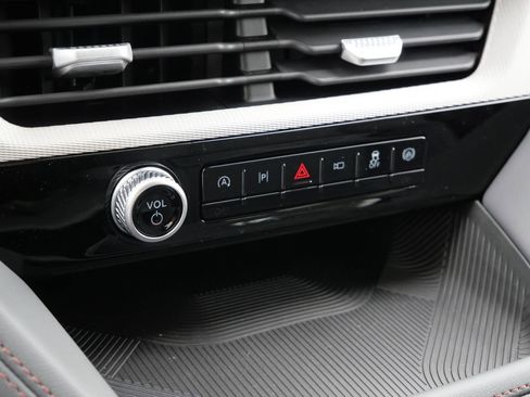New 2026 Ford Explorer Active RWD image 25