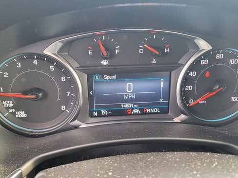 Used 2024 Chevrolet Equinox LT w/ LPO, Floor Liner Package image 9