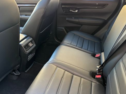 Used 2025 Honda CR-V EX-L image 12