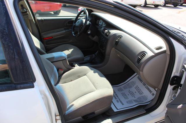 Used 2004 Dodge Intrepid ES FWD image 19