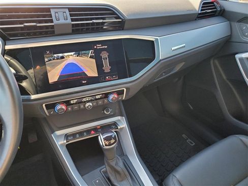 Used 2022 Audi Q3 2.0T Premium image 26