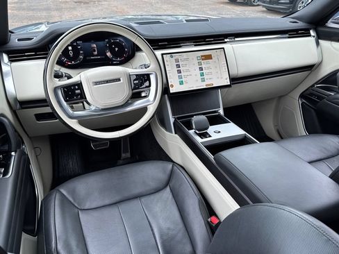 Used 2024 Land Rover Range Rover Long Wheelbase SE AWD/4WD image 7