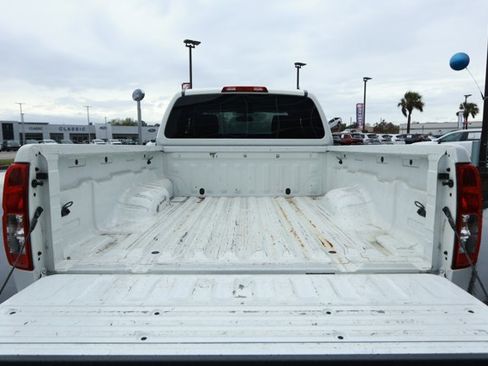Used 2020 Nissan Frontier S image 8